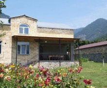 Kirayə (günlük) Həyət evi/villa Qax ş. Kirayə (günlük) Həyət evi/villa Qax ş.