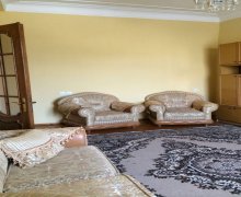 Satılır Köhnə Tikili Nizami m., Yasamal r.