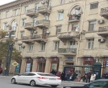 Satılır Köhnə Tikili Nizami m., Yasamal r.