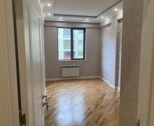 Satılır Yeni Tikili İnşaatçılar m., Yeni Yasamal qəs., Yasamal r.