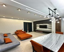 Satılır Yeni Tikili Elmlər akademiyası m., Yasamal r.