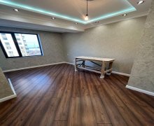 Satılır Yeni Tikili Azadlıq m., 9-cu mikrorayon, Binəqədi r.