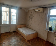 Satılır Köhnə Tikili Nizami m., Yasamal r.