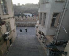 iceri seherde aylıq kiraye evler İçərişəhər m., Səbail r.