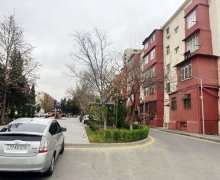 Satılır Köhnə Tikili Xalqlar dostluğu m., 8-ci kilometr, Nizami r.