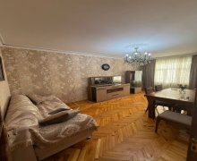 Satılır Köhnə Tikili Xətai r. Satılır Köhnə Tikili Xətai r.