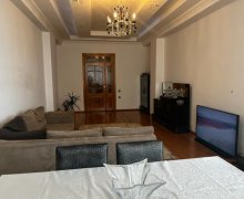 memar ecemide satilan evler Memar Əcəmi m., 9-cu mikrorayon, Binəqədi r.