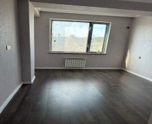 Satılır Yeni Tikili Qaraçuxur qəs., Suraxanı r.