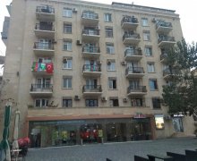 Satılır Köhnə Tikili Nizami m., Yasamal r.