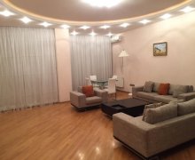 Kirayə (aylıq) Yeni Tikili 28 May m., Nəsimi r.