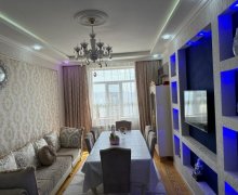 Satılır Yeni Tikili Azadlıq m., 8-ci mikrorayon, Binəqədi r.