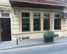 Satılır Ofis Elmlər akademiyası m., Yasamal r.