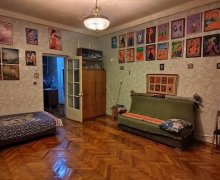 Satılır Köhnə Tikili Nizami m., Yasamal qəs., Yasamal r.