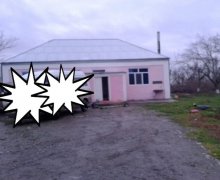 Satılır Bağ evi Xaçmaz ş.