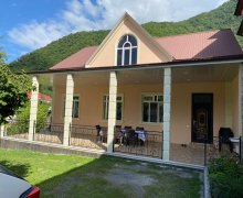 Kirayə (günlük) Həyət evi/villa Qax ş.