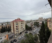 Satılır Köhnə Tikili Azadlıq m., 7-ci mikrorayon, Binəqədi r.