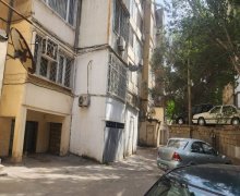 Satılır Köhnə Tikili Elmlər akademiyası m., Səbail r. Satılır Köhnə Tikili Elmlər akademiyası m., Səbail r.