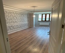 Satılır Köhnə Tikili Sumqayıt ş. Satılır Köhnə Tikili Sumqayıt ş.