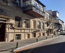 iceri seherde evlerin qiymeti İçərişəhər m., Nəsimi r.