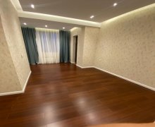 Satılır Yeni Tikili Elmlər akademiyası m., Yasamal r.