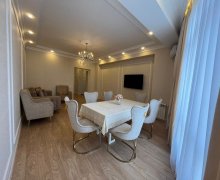 Satılır Yeni Tikili Azadlıq m., Binəqədi r.