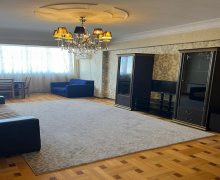 iceri seherde aylıq kiraye evler İçərişəhər m., Səbail r.