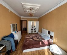 Satılır Köhnə Tikili Əhmədli m., Əhmədli, Xətai r.