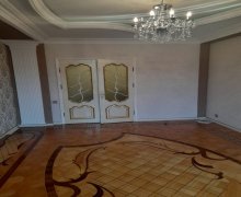 Satılır Yeni Tikili Xalqlar dostluğu m., 8-ci kilometr, Nizami r.