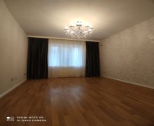 Satılır Köhnə Tikili 9-cu mikrorayon, Binəqədi r.