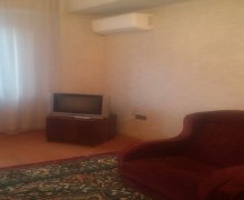 Kirayə (aylıq) otaqli evler Xırdalan ş.