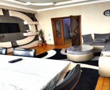 Kirayə (aylıq) Yeni Tikili Əhmədli m., Xətai r. Kirayə (aylıq) Yeni Tikili Əhmədli m., Xətai r.