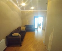 Satılır Yeni Tikili Elmlər akademiyası m., Yasamal r.