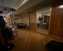 Satılır Yeni Tikili Elmlər akademiyası m., Yasamal r.