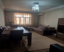 Satılır Köhnə Tikili Əhmədli m., Suraxanı r.