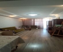 Satılır Yeni Tikili Xırdalan ş. Satılır Yeni Tikili Xırdalan ş.