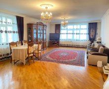 genclikde evlerin qiymeti Gənclik m., 8-ci mikrorayon, Binəqədi r.