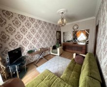 Satılır Köhnə Tikili Xalqlar dostluğu m., 8-ci kilometr, Nizami r.