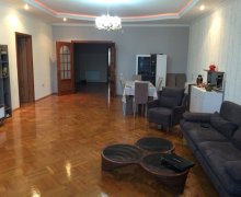 Satılır Yeni Tikili Nizami m., Yasamal qəs., Yasamal r.