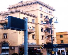 Satılır Köhnə Tikili Elmlər akademiyası m., Yasamal r.