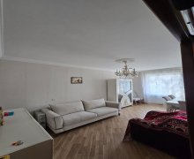 Satılır Köhnə Tikili Bakıxanov qəs., Sabunçu r. Satılır Köhnə Tikili Bakıxanov qəs., Sabunçu r.