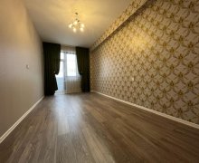 Satılır Yeni Tikili Yeni Günəşli qəs., Suraxanı r.