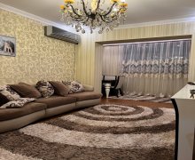 Satılır Köhnə Tikili Azadlıq m., Binəqədi r.