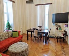 iceri seherde aylıq kiraye evler İçərişəhər m., Səbail r.