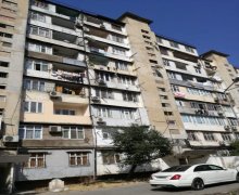Satılır Köhnə Tikili Azadlıq m., 8-ci mikrorayon, Binəqədi r.