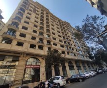 iceri seherde evlerin qiymeti İçərişəhər m., Səbail r.