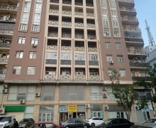 Satılır Yeni Tikili Elmlər akademiyası m., Yasamal r.