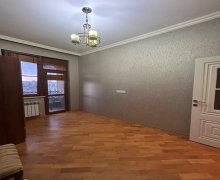 Satılır Yeni Tikili İnşaatçılar m., Yasamal qəs., Yasamal r.