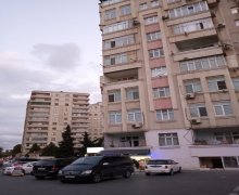 Satılır Yeni Tikili Azadlıq m., 8-ci mikrorayon, Binəqədi r.