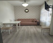 Satılır Köhnə Tikili Neftçilər m., Bakıxanov qəs., Sabunçu r.