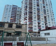 Satılır Yeni Tikili Azadlıq m., 8-ci mikrorayon, Binəqədi r. Satılır Yeni Tikili Azadlıq m., 8-ci mikrorayon, Binəqədi r.